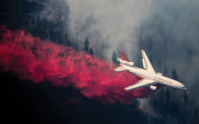 В Aviation Week определили лучших авиационных фотографов-2017